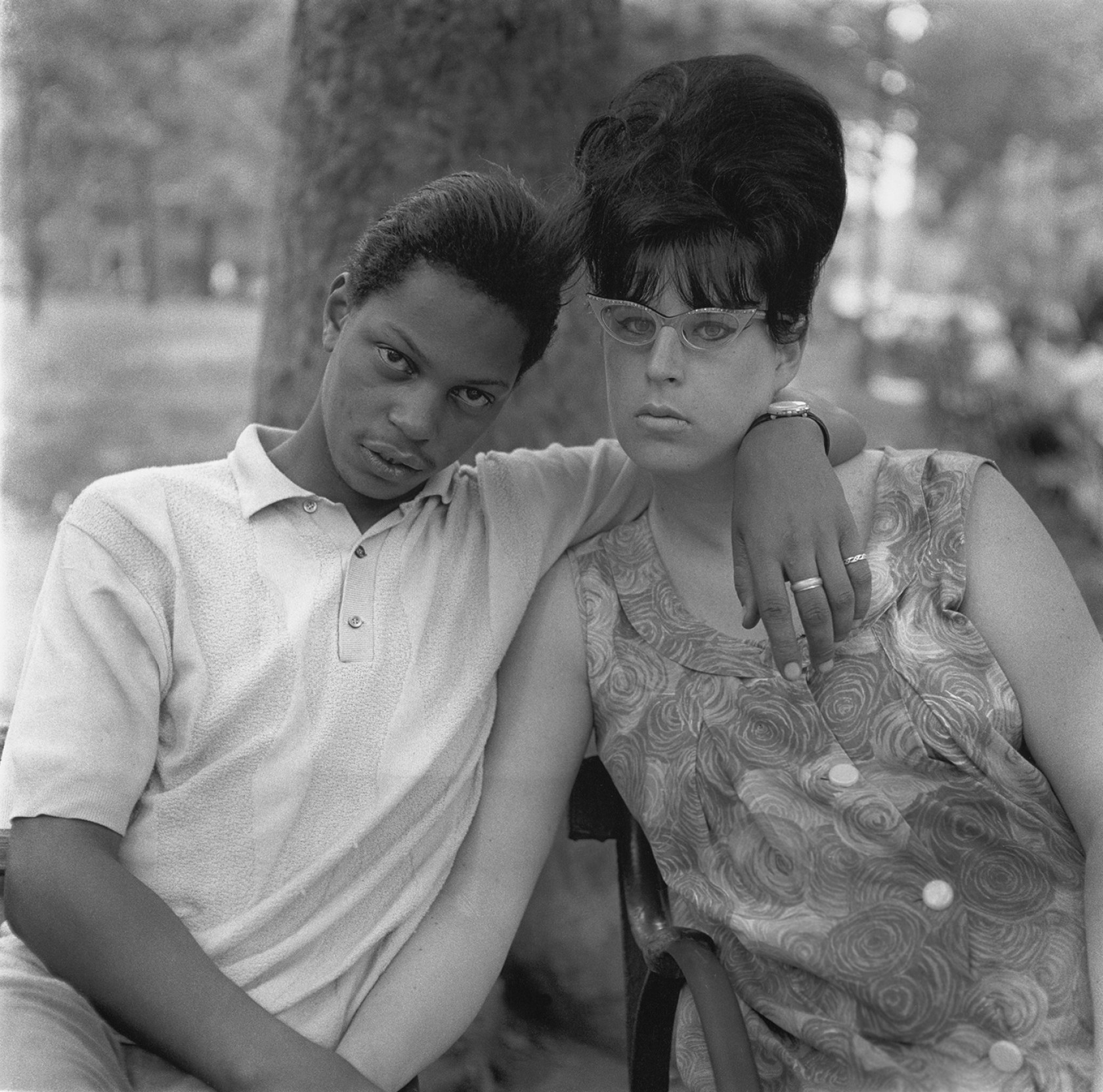 Diane Arbus, A young man and his pregnant wife in Washington Square Park, N.Y.C. 1965