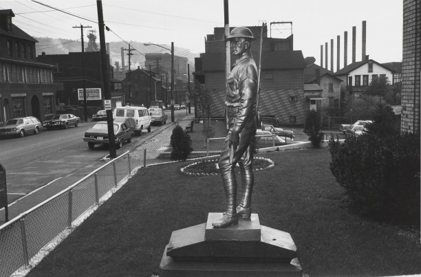 JOHNSTOWN, PENNSYLVANIA (statue)