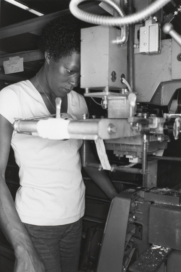 CANTON, OHIO (woman looking into machine)