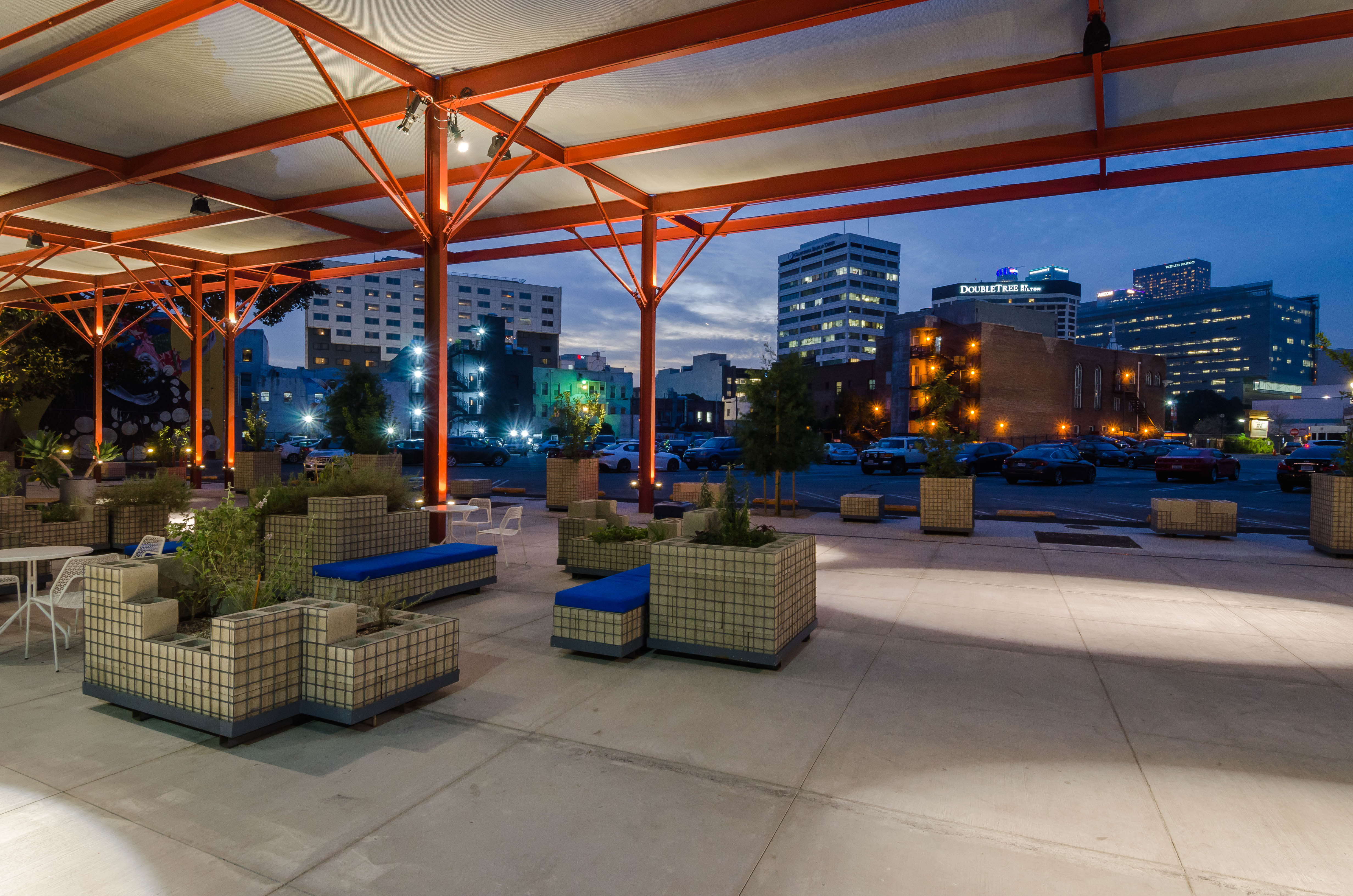 The Aileen Getty Plaza (Exterior), photo by Gene Ogami